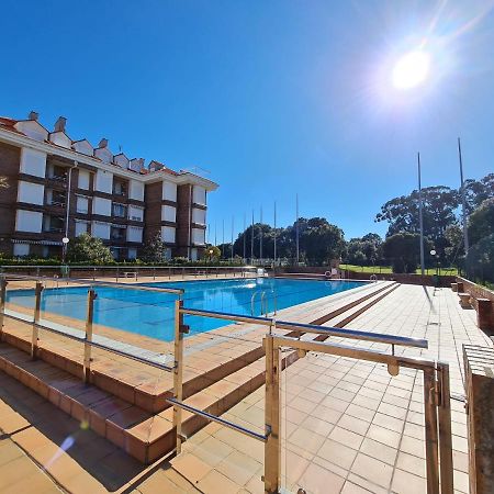Noja. Piso En Noja A 5 Minutos De La Playa De Ris Apartment Екстериор снимка