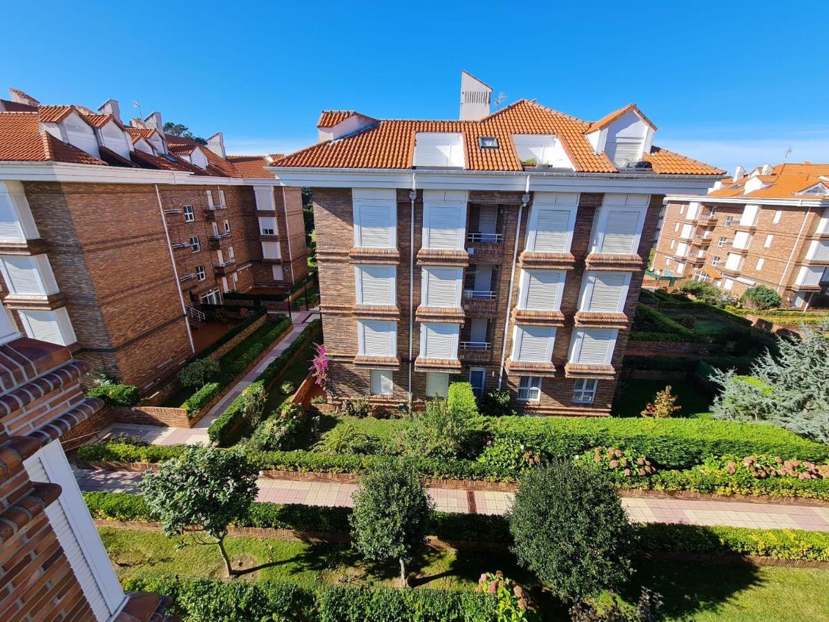 Noja. Piso En Noja A 5 Minutos De La Playa De Ris Apartment Екстериор снимка