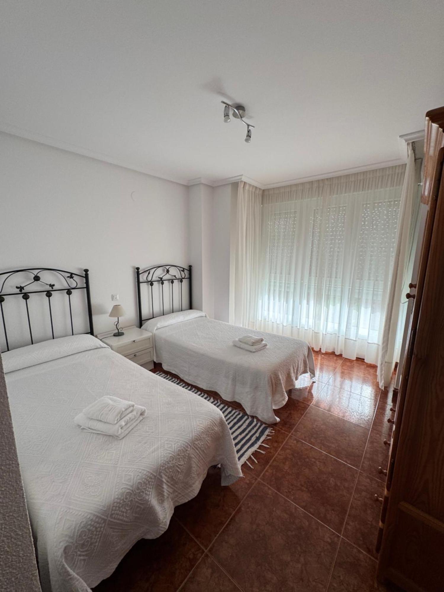 Noja. Piso En Noja A 5 Minutos De La Playa De Ris Apartment Екстериор снимка